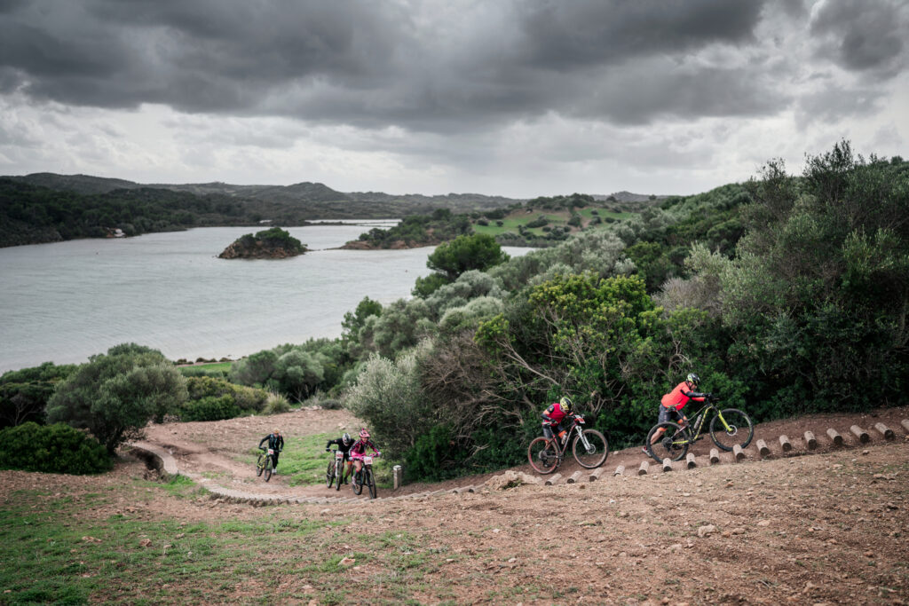 Pujada forta arribant a Addaia (Foto: The Adventure Bakery).