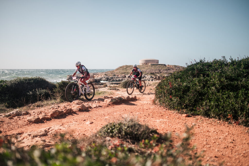 Pas per la zona des Castellar i sa Caleta (Foto: The Adventure Bakery).